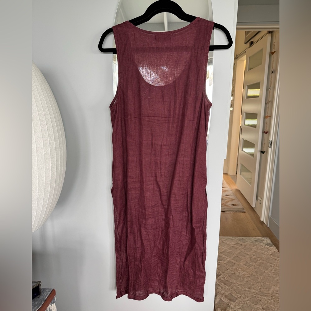 Elegant Sleeveless CP Shades Burgundy Tunic Top